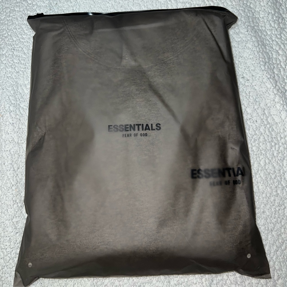 Fear of God essentials hoodie dark oatmeal - Picture 2 of 4